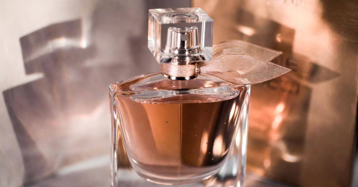 Perfume feminino sofisticado, uso noturno, esta&ccedil;&atilde;o fria, La Vie Est Belle, recomenda&ccedil;&atilde;o para eventos sociais